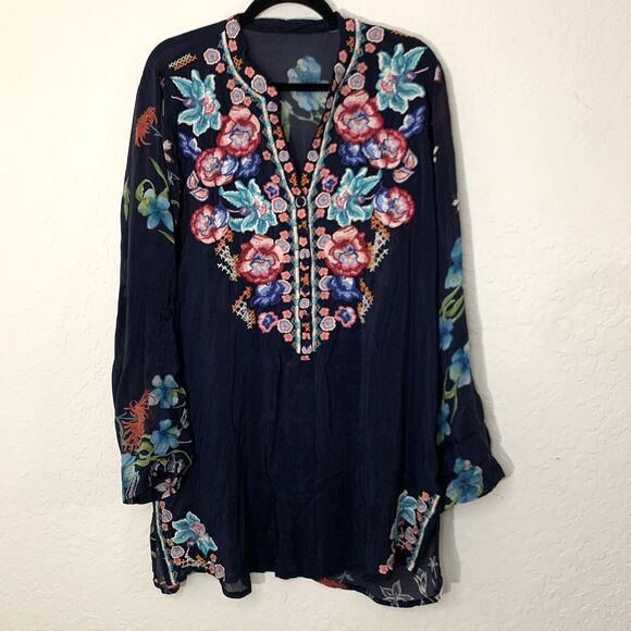 Johnny Was Elsarose Tunic Top XL Navy Embroidered Floral Colorful Festival Boho - Picture 1 of 13